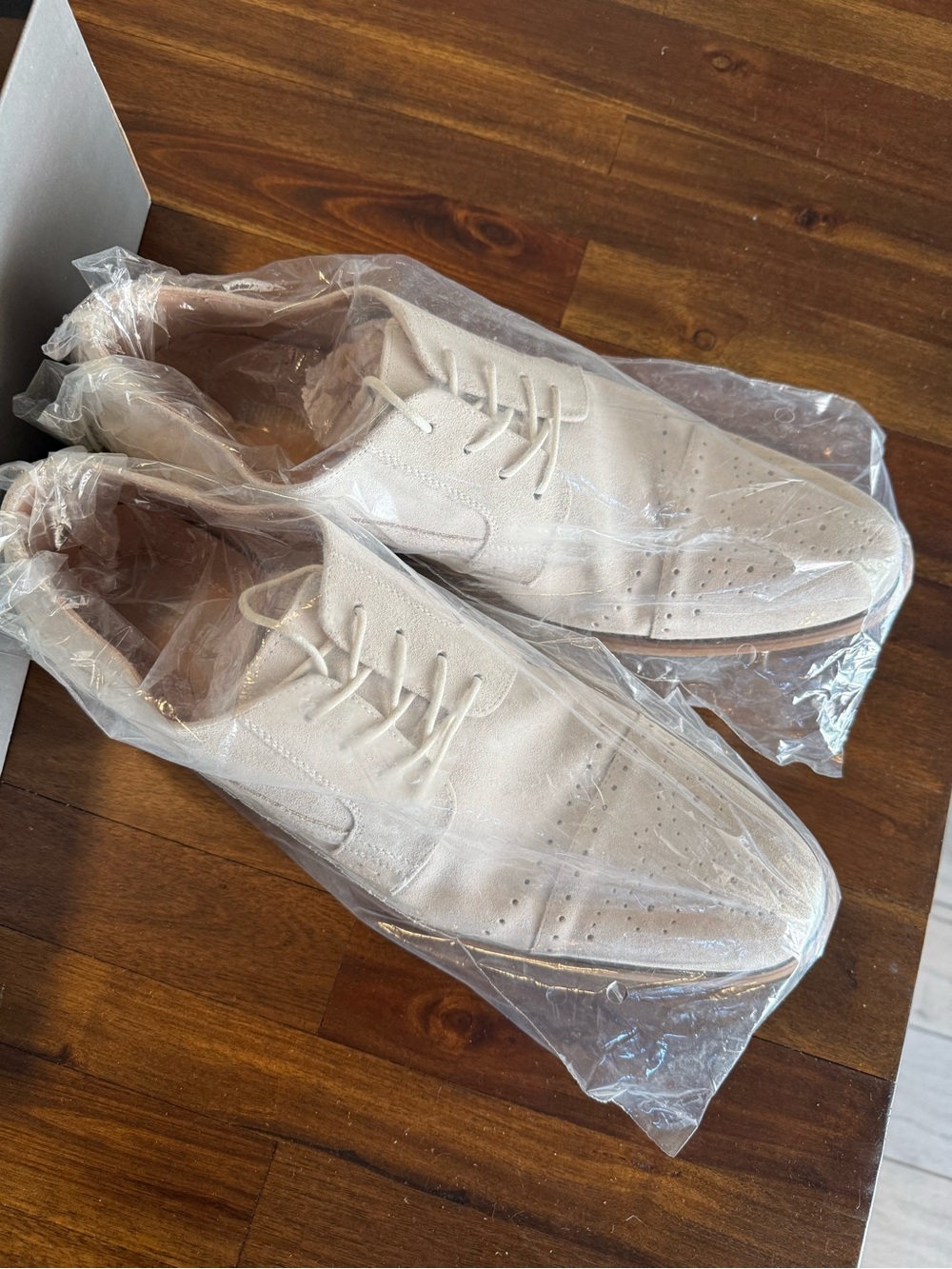 Stacy Adams Men's Deacon Suede Oxford in Chalk Like New W/ Box